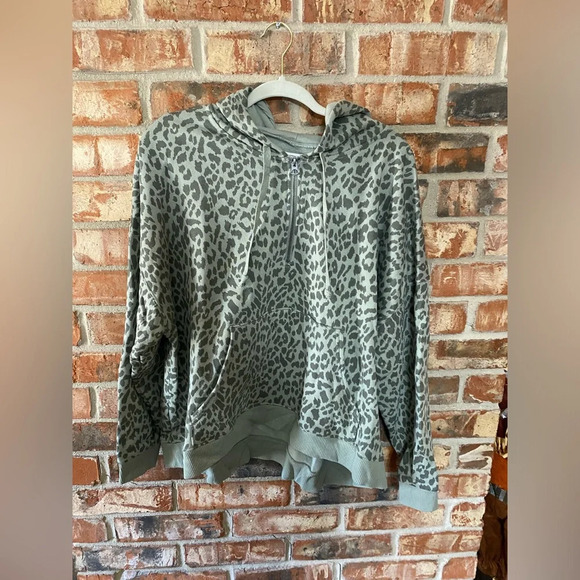 American eagle leopard quarter zip sweatshirt - Picture 1 of 5